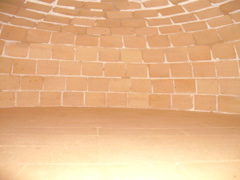 La cupola e il pavimento (piano cottura) di un forno per pizza