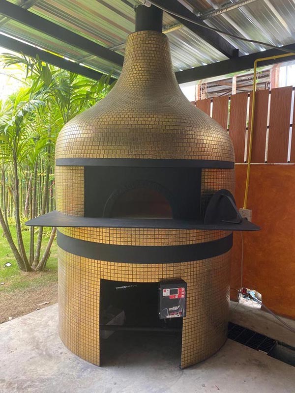 Gold mosaic pizza oven